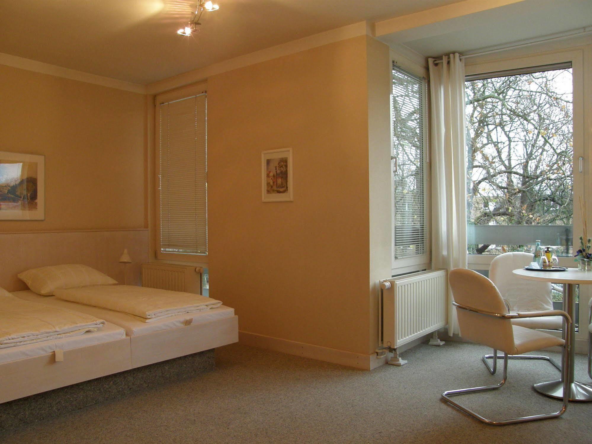 Jugendgaestehaus St.-Michaels-Heim Berlino Esterno foto
